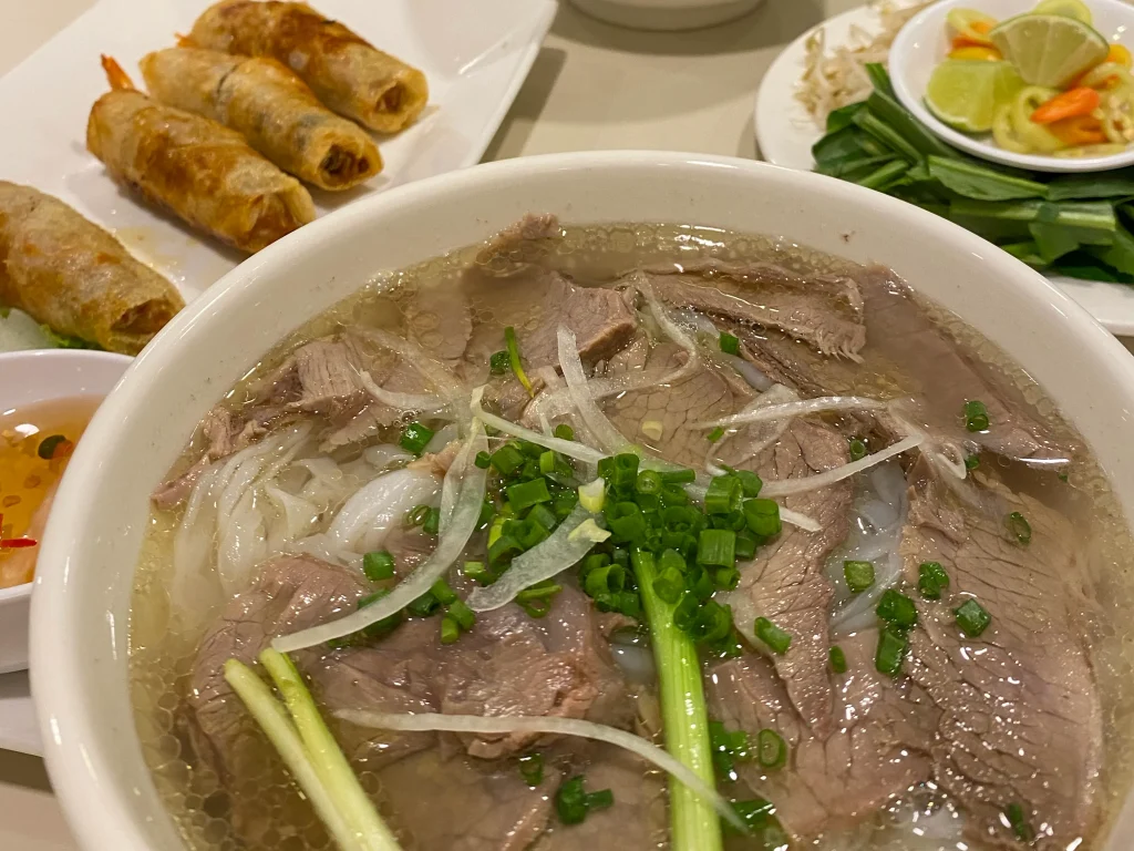 フォー２０００　pho2000