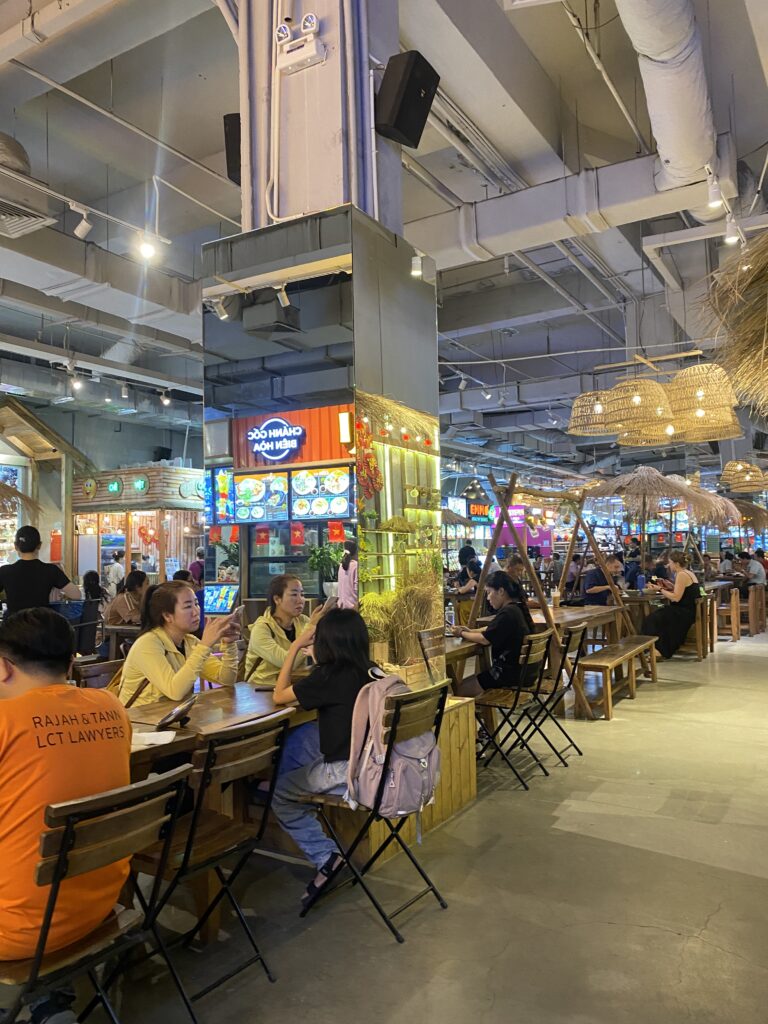 タカプラザ ホーチミン