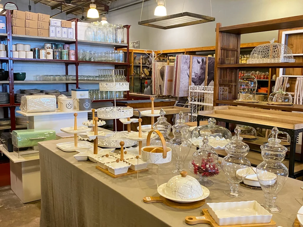 タオディエン Decosy タオディエン家具店