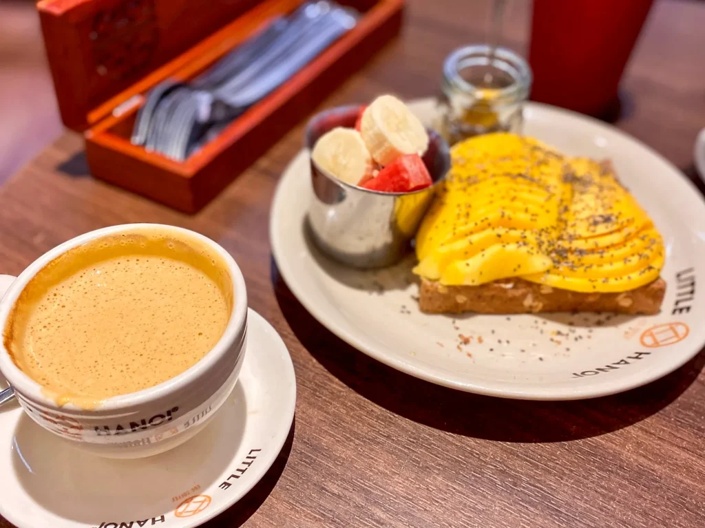 Little HaNoi Egg Coffee エッグコーヒー