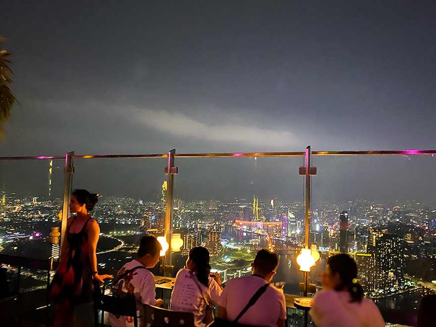 ランドマーク81 ラウンジテラスからの夜景