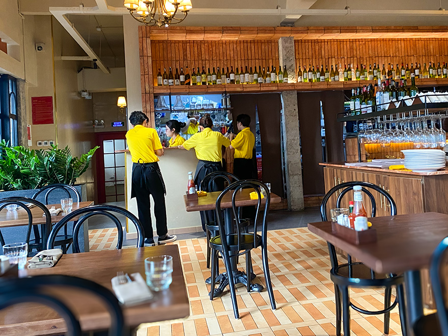L’Entrecote - Social Meating フレンチビストロ　ホーチミン