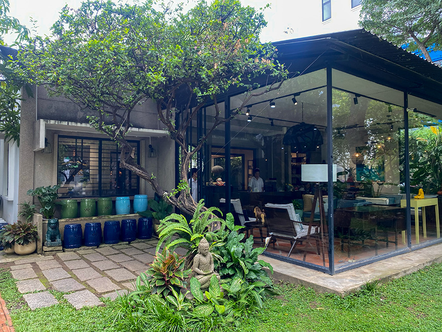 Linh's Furniture　タオディエン　家具店