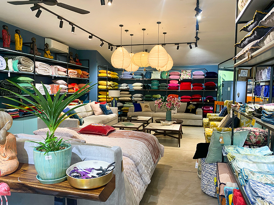 Linh's Furniture　タオディエン　家具店