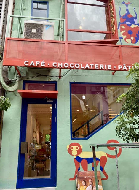 ホーチミンのチョコレート店マロウの可愛い裏口