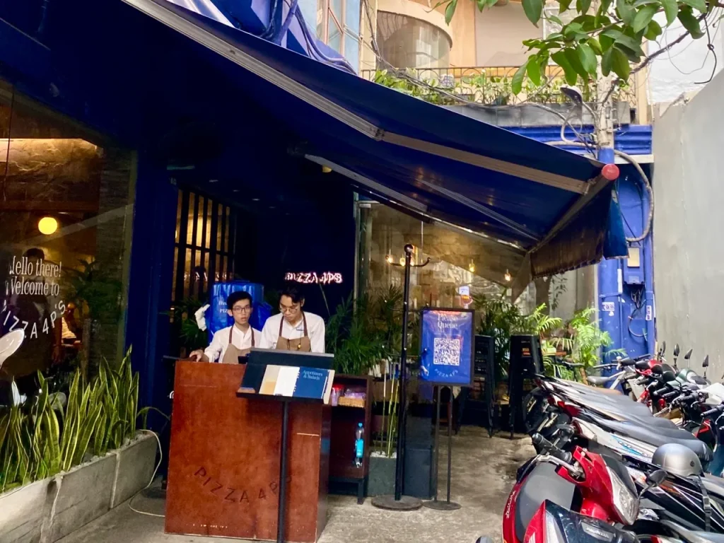 Pizza 4P’s Lê Thánh Tôn　レタントン店