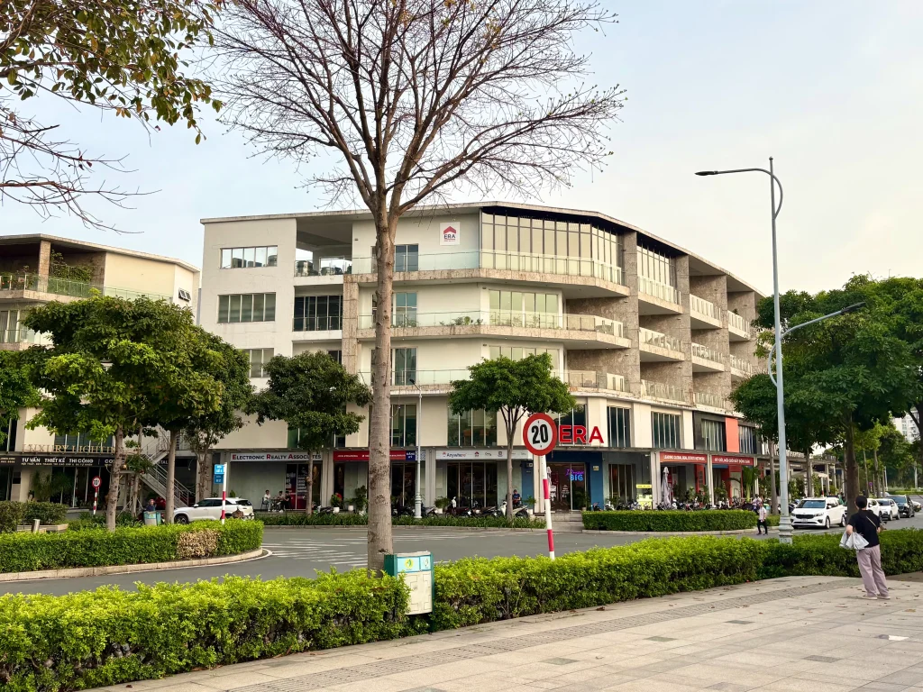 サラ公園を中心に広がる、ホーチミンの新興開発エリアの景観