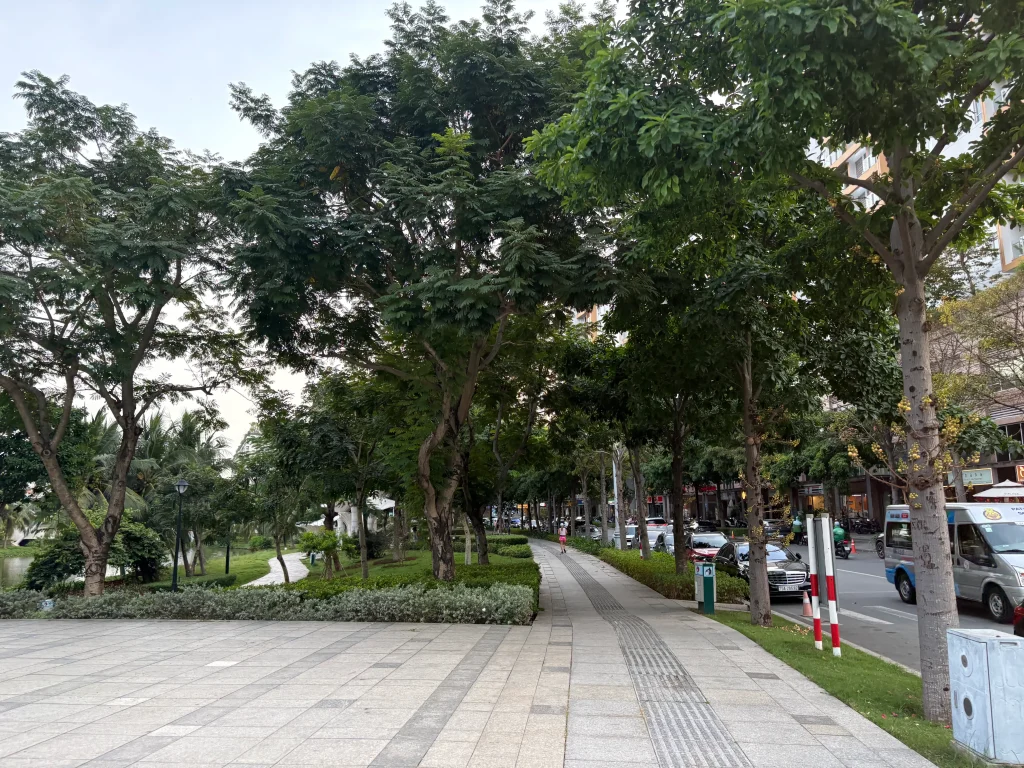 サラ公園を中心に広がる、ホーチミンの新興開発エリアの景観