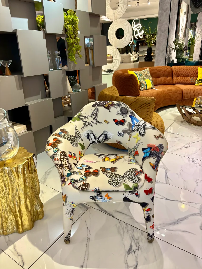 ROCHE BOBOIS Paris (ロッシュ ボボア)の蝶のチェア