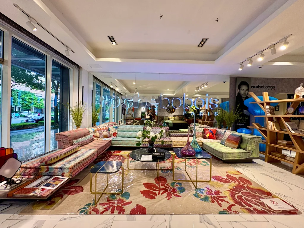 ROCHE BOBOIS Paris (ロッシュ ボボア)のソファ