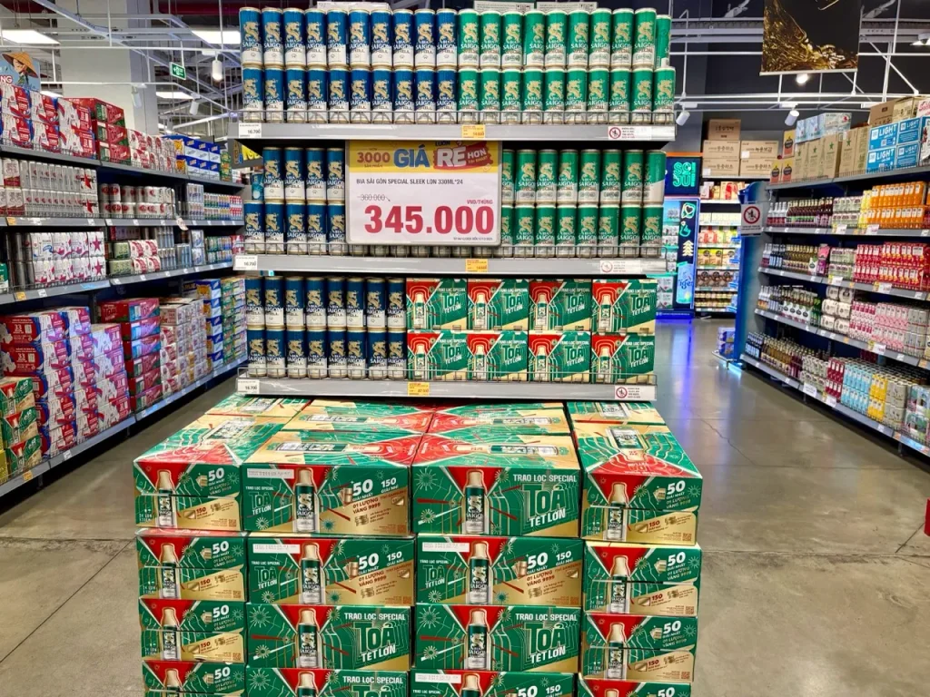 サラ地区のティソモール地下にあるe-martの売り場