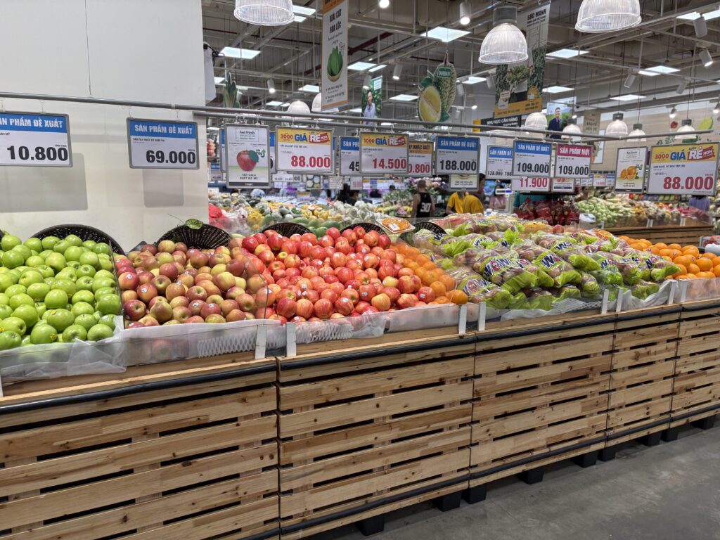 ティソモール」の地下を独占する韓国系スーパー「Emart」