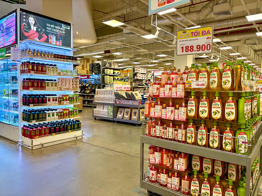 サラ地区のティソモール地下にあるe-martの売り場