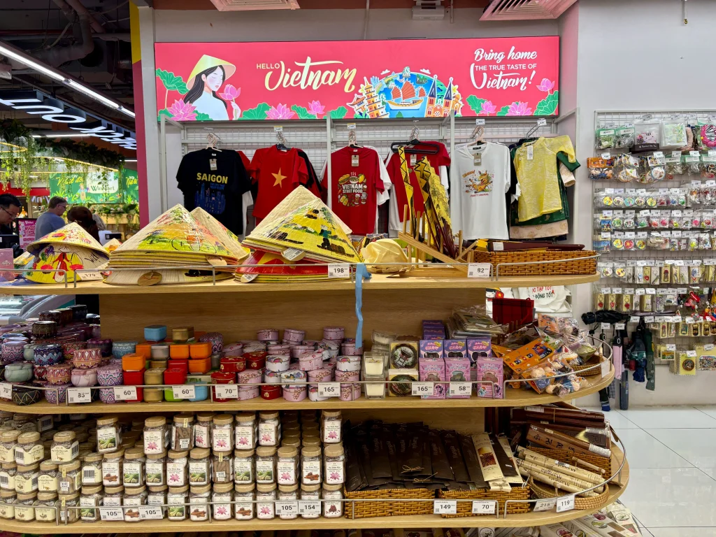 winmart 2026年3月撮影　ビンコムセンターのスーパー