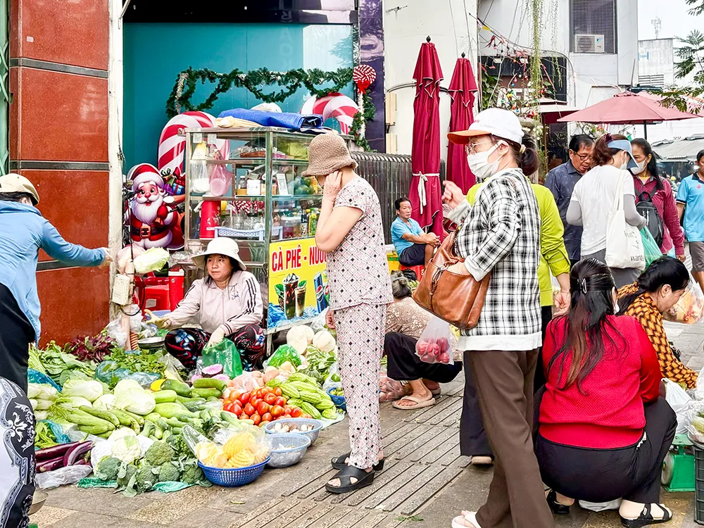 ホーチミン1区、タイビン市場