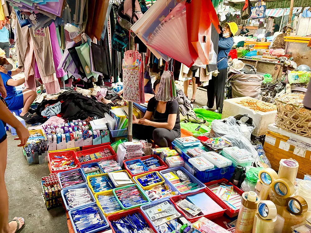 ホーチミン1区、タイビン市場