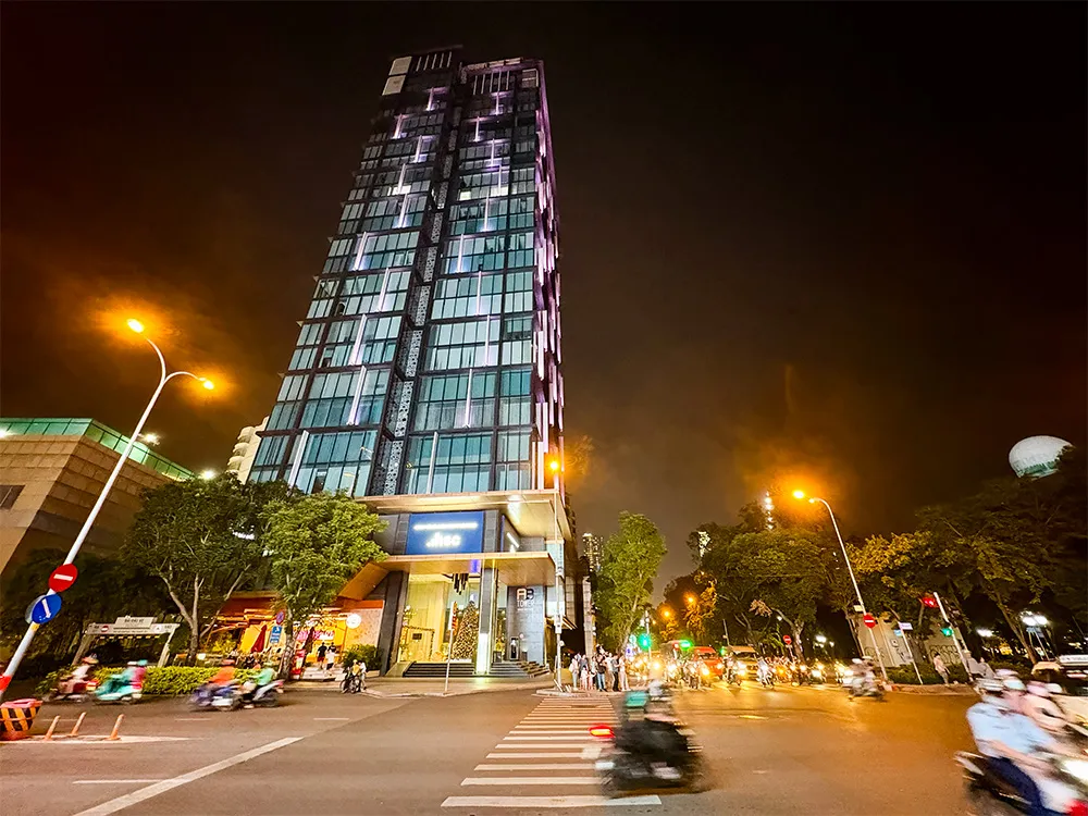 Chill Skybar & Dining　ホーチミン　チルスカイバー