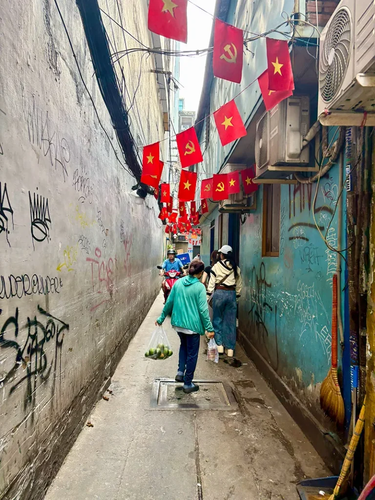 ホーチミン１区、ブイビエン地区のヘム