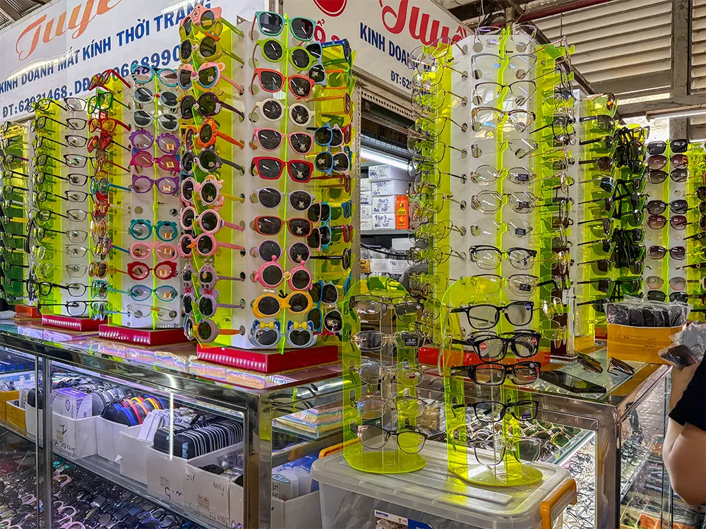 ホーチミン５区キムビエン市場