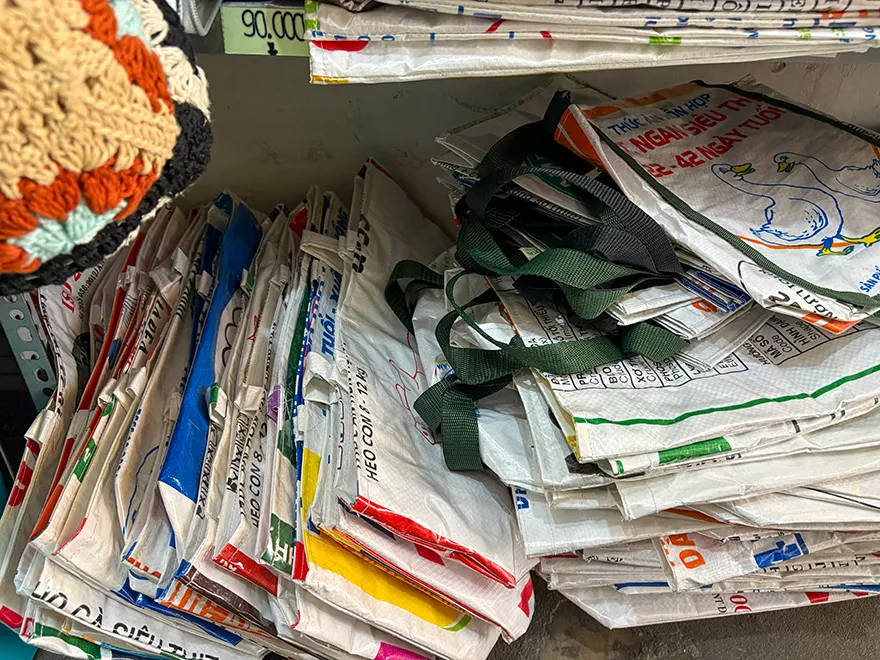 ホーチミン 飼料袋バッグ ゴックフェン