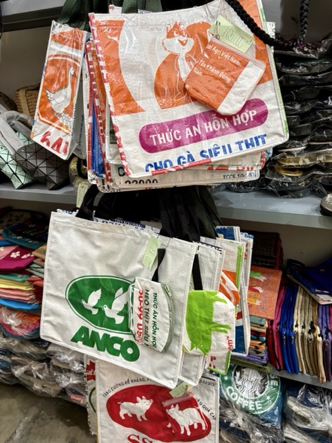 ホーチミン 飼料袋バッグ ゴックフェン