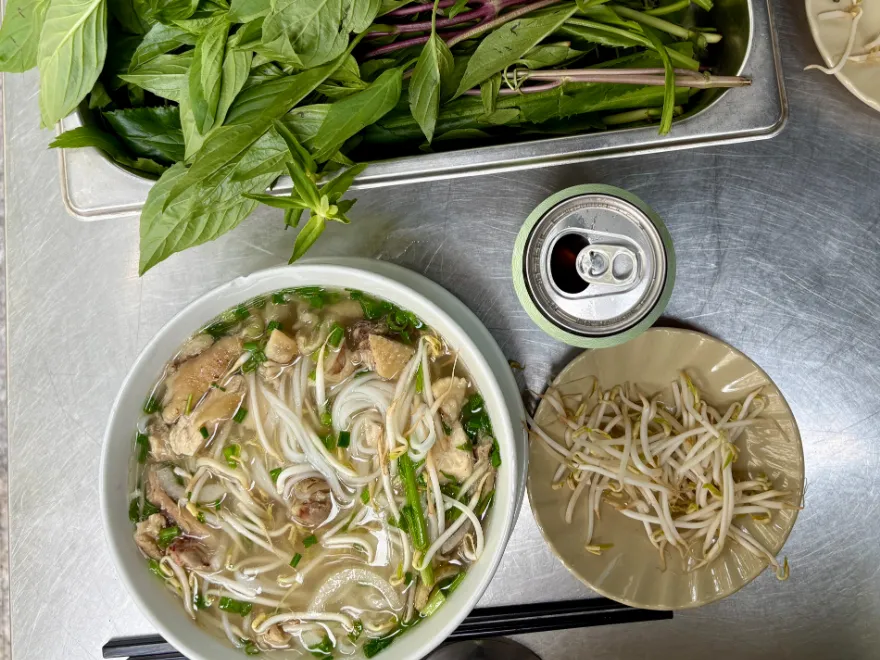 1区の老舗フォー「Cao Van（カオヴァン）